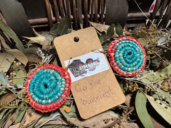 Handwoven raffia jewellery