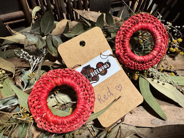 Handwoven raffia jewellery