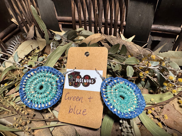 Handwoven raffia jewellery