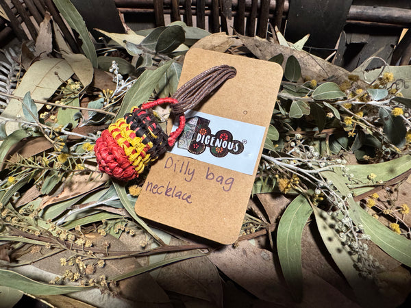Handwoven raffia jewellery