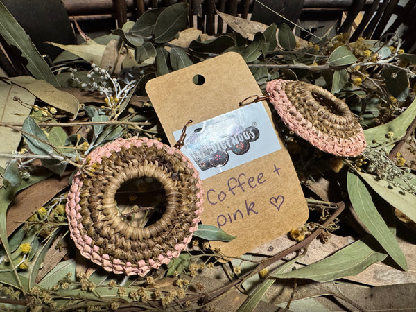 Handwoven raffia jewellery
