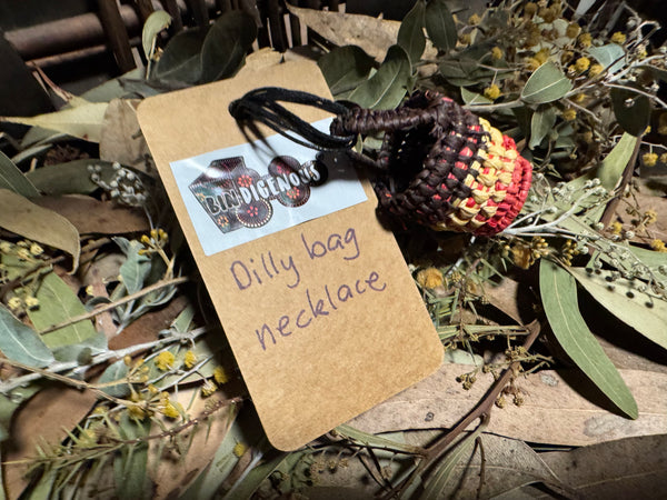 Handwoven raffia jewellery