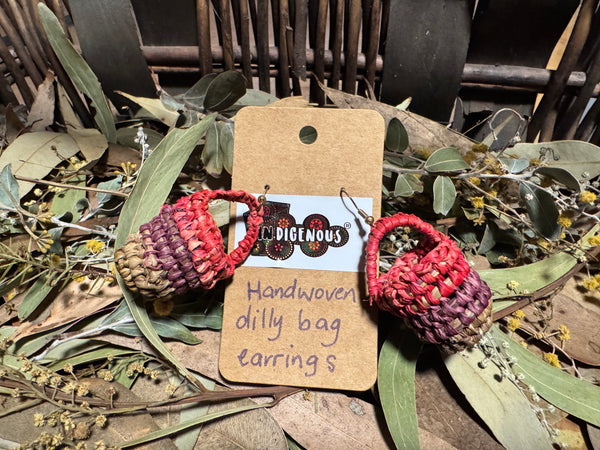 Handwoven raffia jewellery